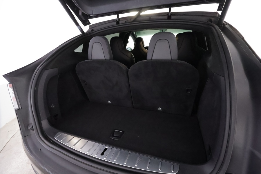 Tesla Model X vaihtoauto