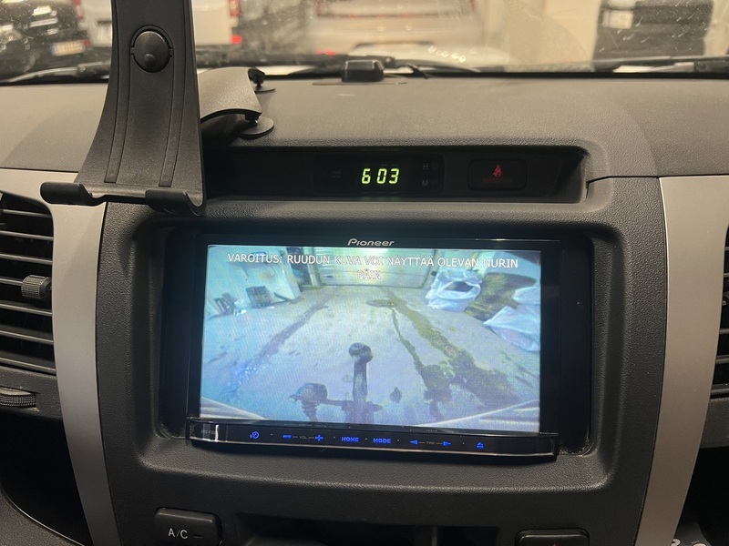 Toyota Hilux vaihtoauto