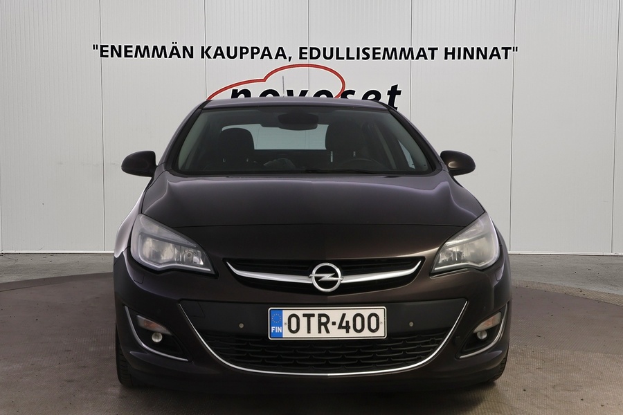 Opel Astra vaihtoauto