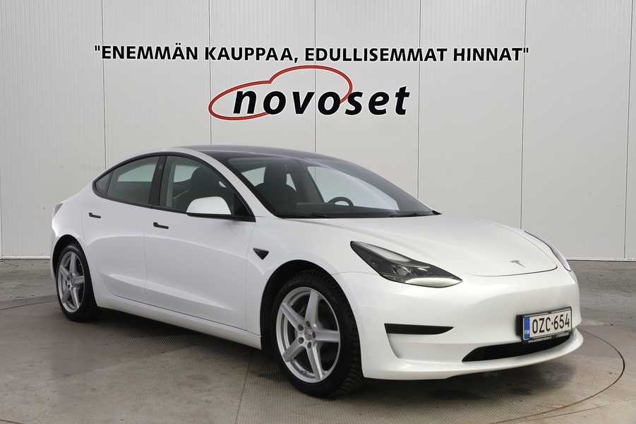Tesla Model 3 vaihtoauto