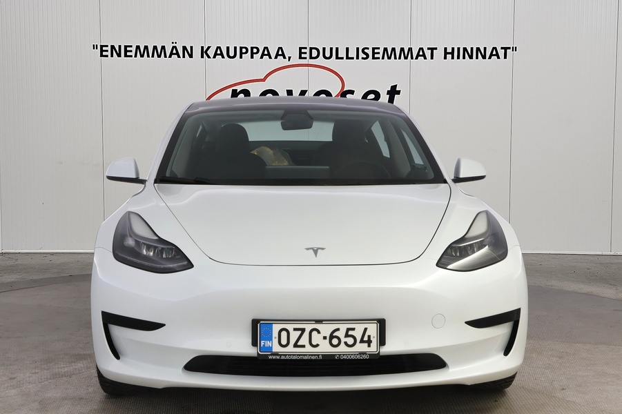 Tesla Model 3 vaihtoauto