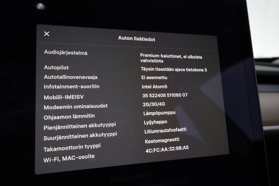 Tesla Model 3 vaihtoauto