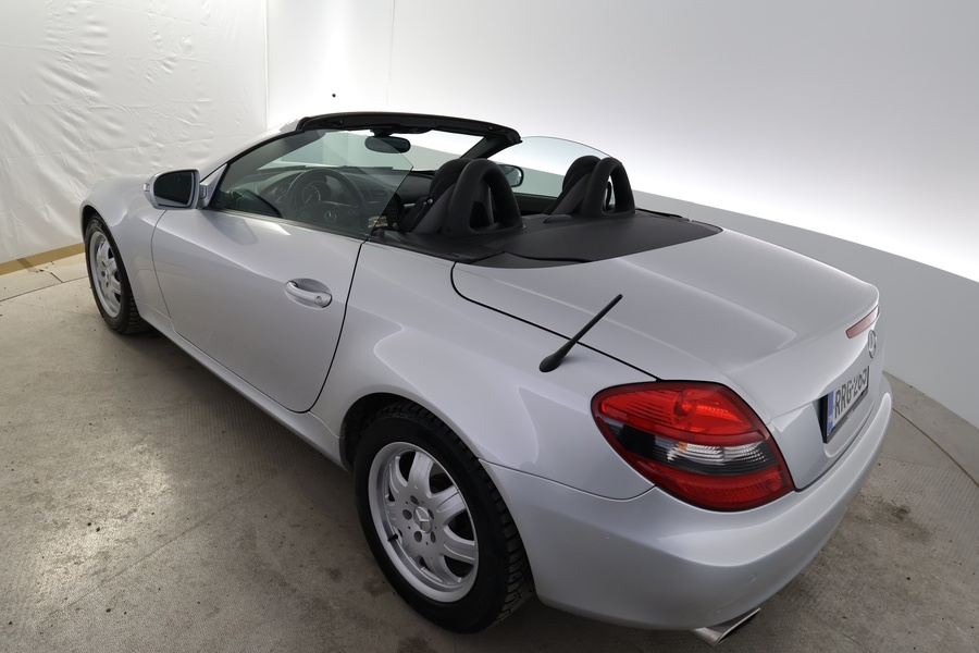 Mercedes-Benz SLK vaihtoauto