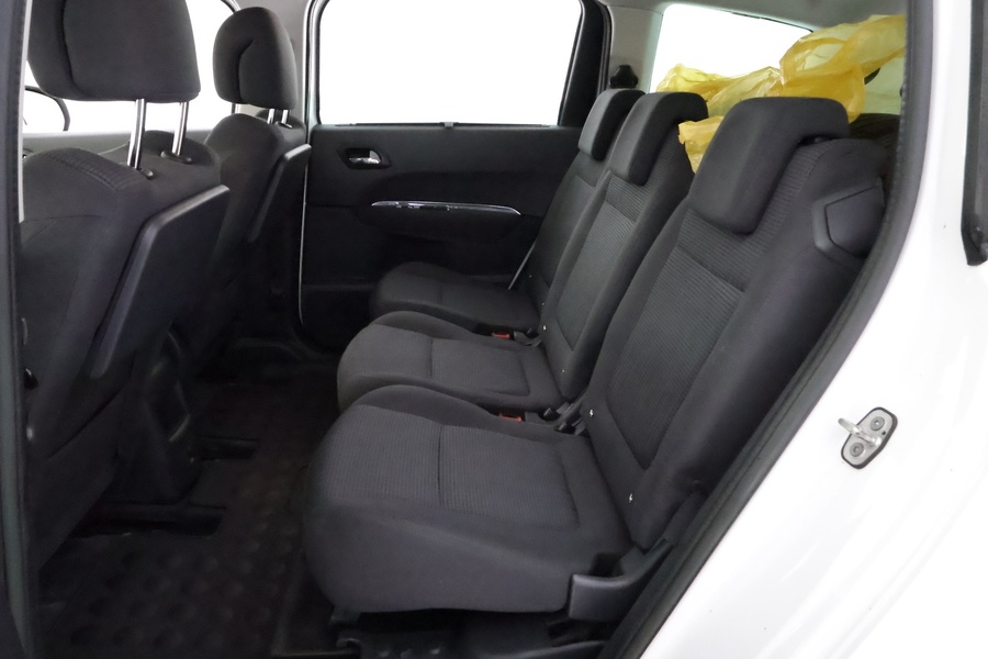 Peugeot 5008 vaihtoauto