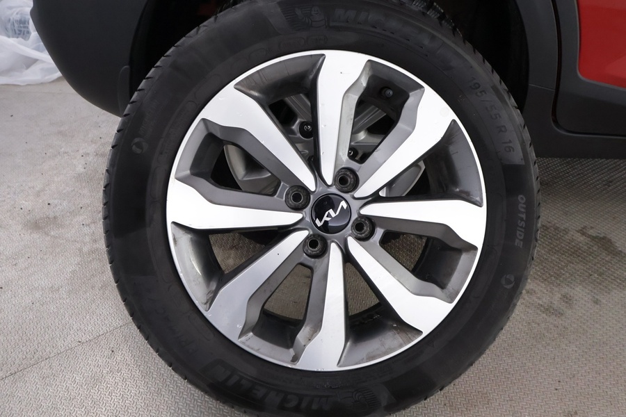 Kia Stonic vaihtoauto