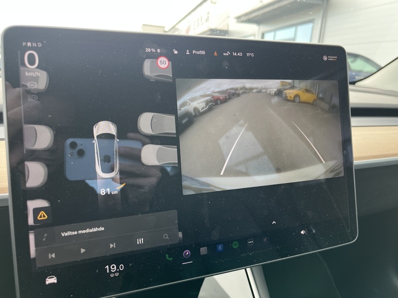 Tesla Model 3 vaihtoauto