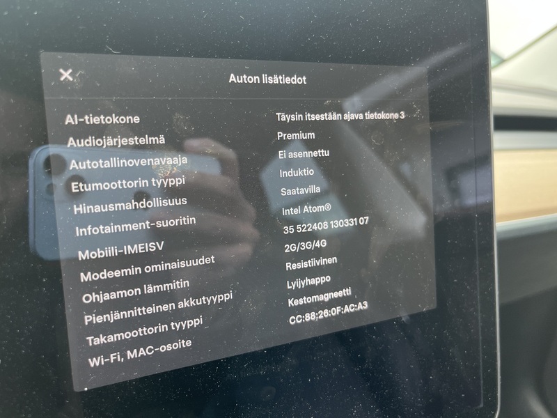 Tesla Model 3 vaihtoauto