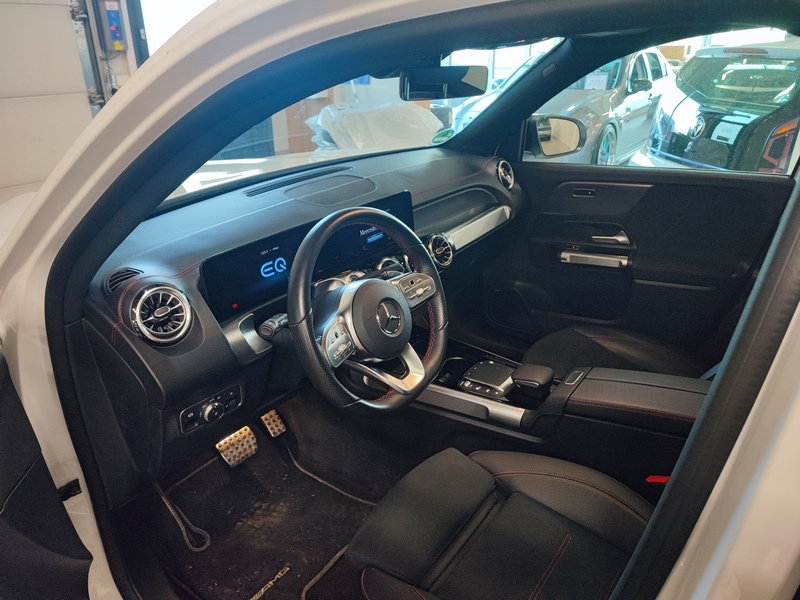 Mercedes-Benz EQB vaihtoauto