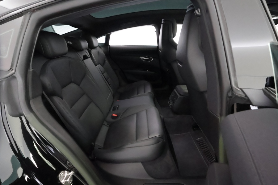 Audi e-tron GT vaihtoauto