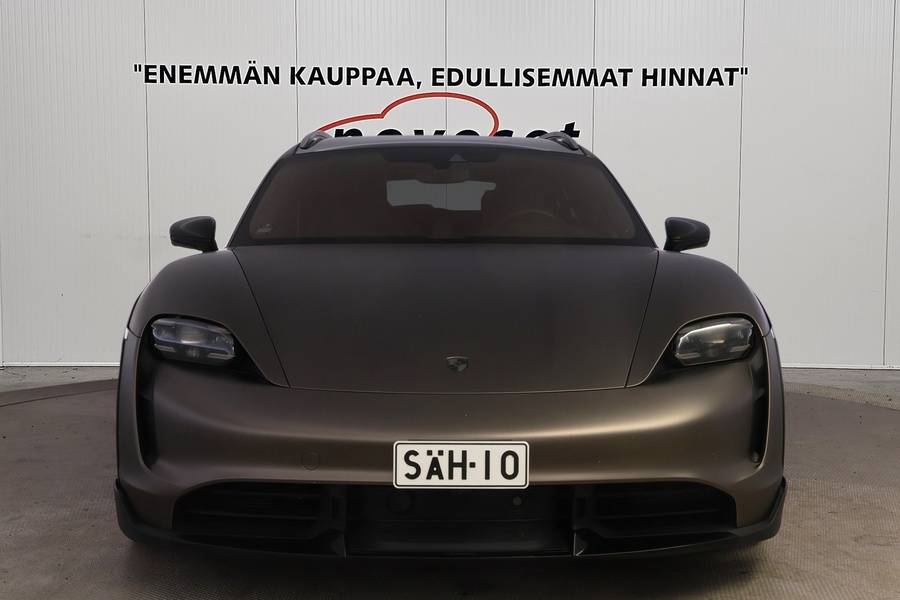 Porsche Taycan vaihtoauto