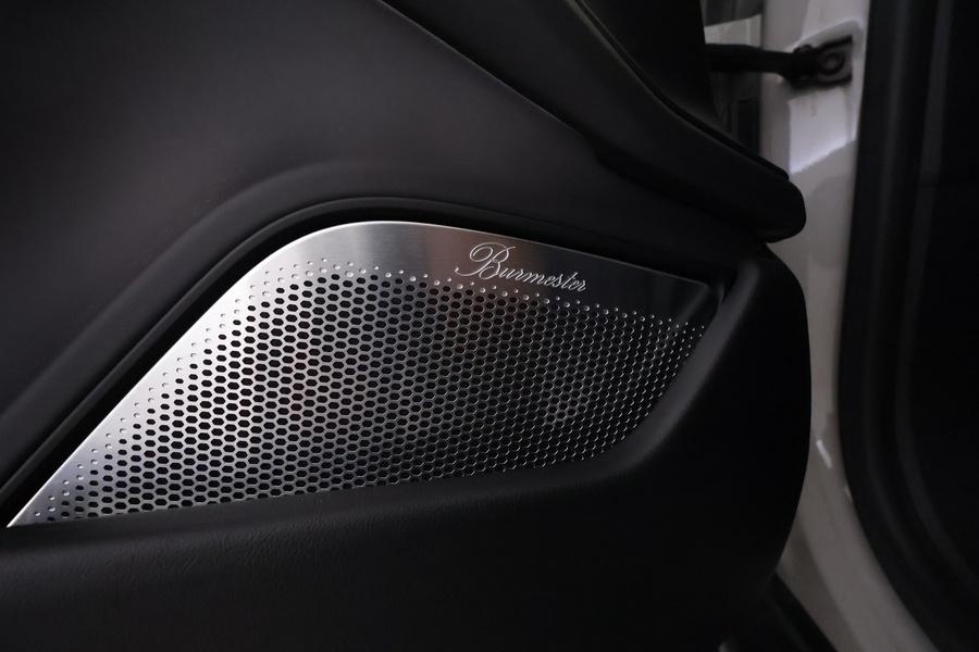 Porsche Taycan vaihtoauto