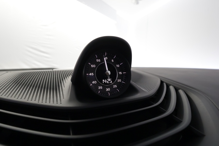 Porsche Taycan vaihtoauto