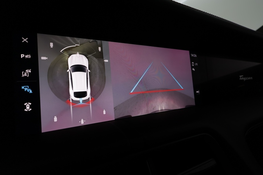 Porsche Taycan vaihtoauto