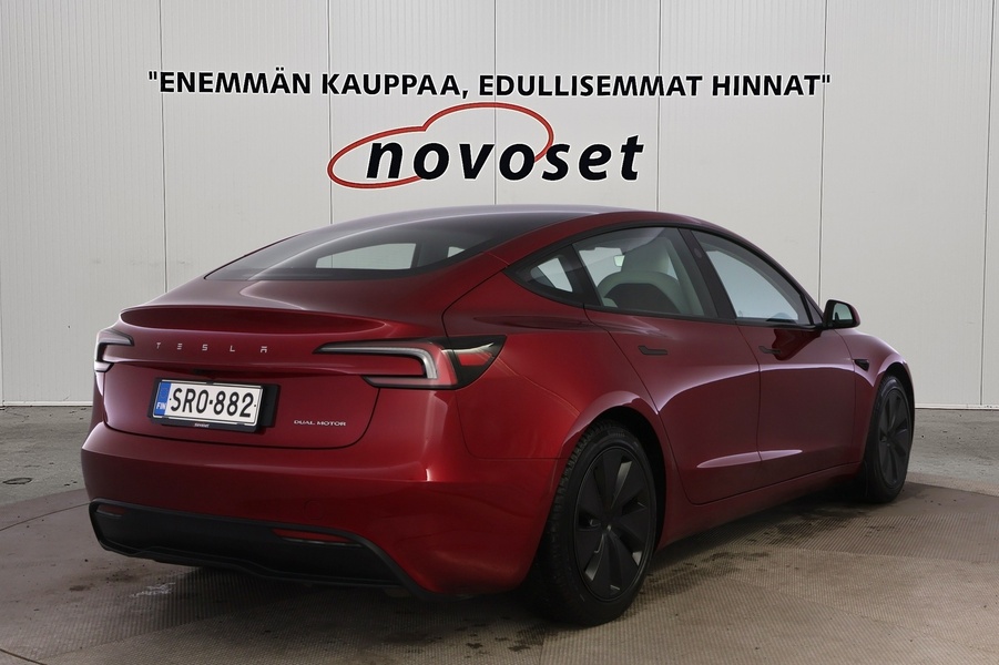 Tesla Model 3 vaihtoauto