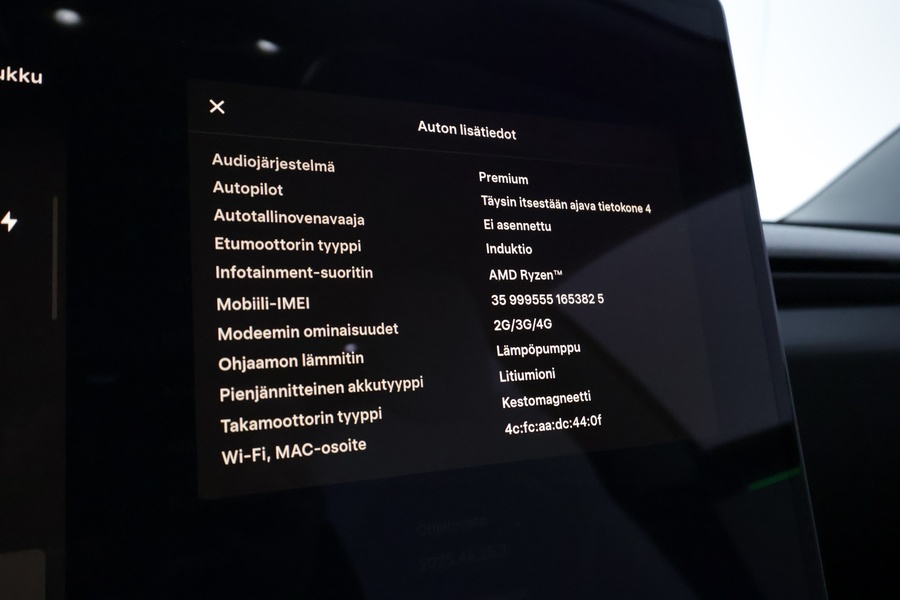 Tesla Model 3 vaihtoauto