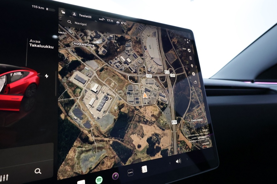 Tesla Model 3 vaihtoauto