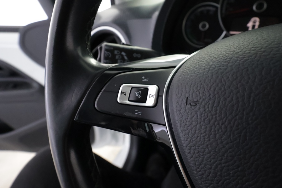 Volkswagen up! vaihtoauto