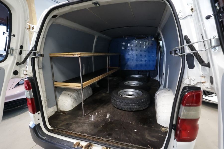 Toyota Hiace vaihtoauto