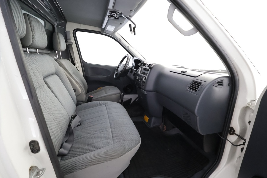 Toyota Hiace vaihtoauto