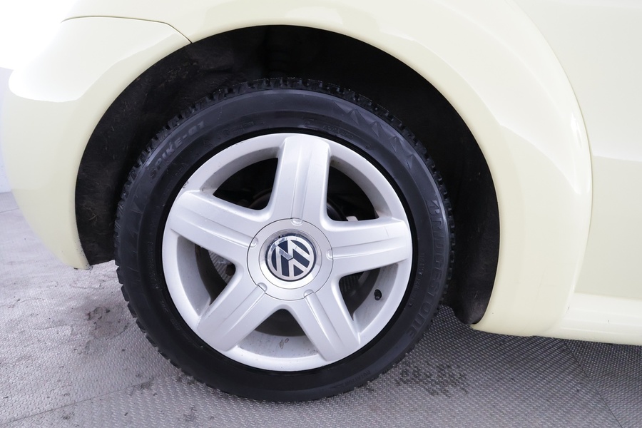 Volkswagen New Beetle vaihtoauto