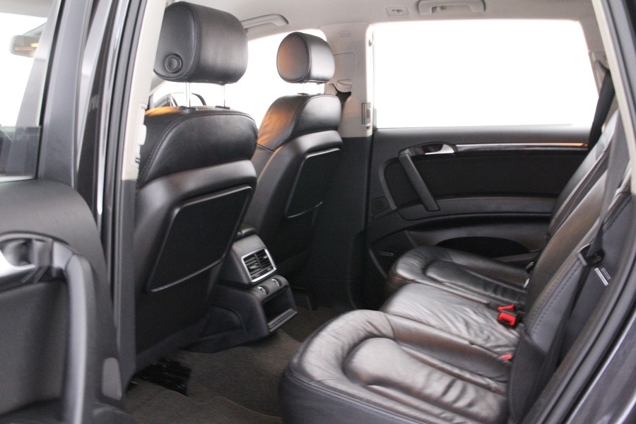 Audi Q7 vaihtoauto