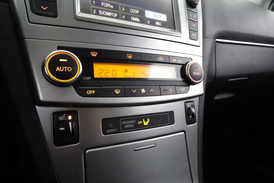 Toyota Avensis vaihtoauto