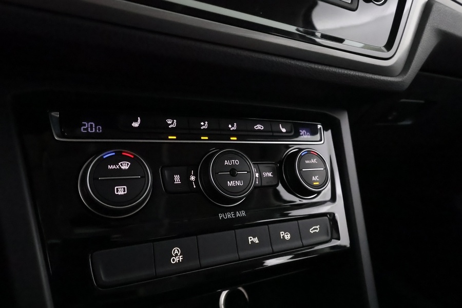 Volkswagen Touran vaihtoauto