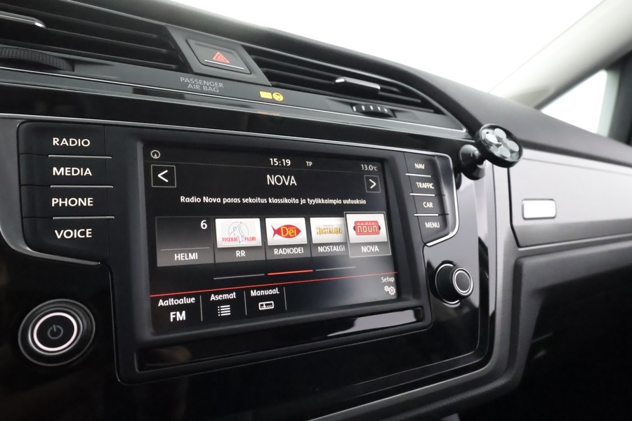 Volkswagen Touran vaihtoauto