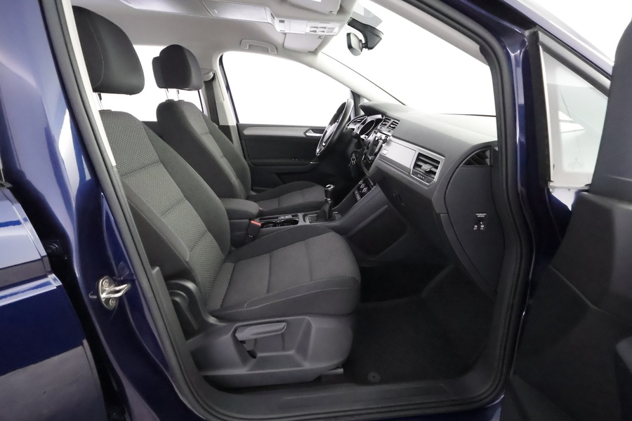 Volkswagen Touran vaihtoauto