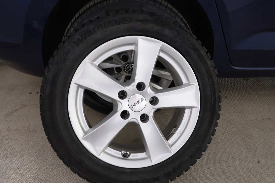 Volkswagen Touran vaihtoauto