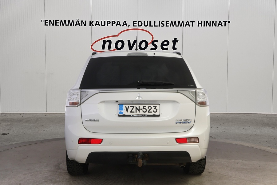 Mitsubishi Outlander PHEV vaihtoauto