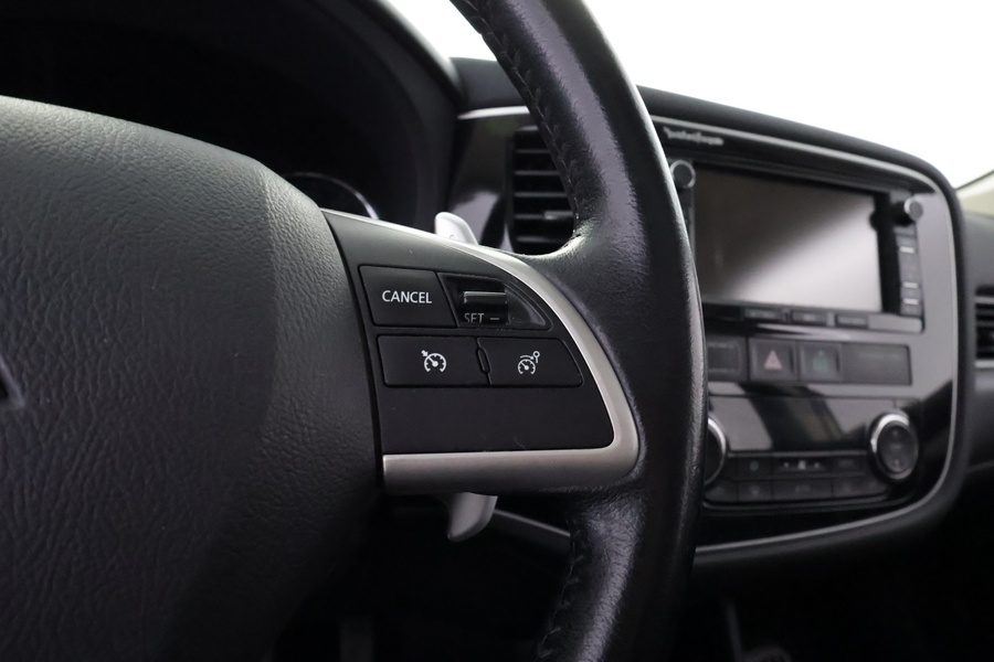 Mitsubishi Outlander PHEV vaihtoauto