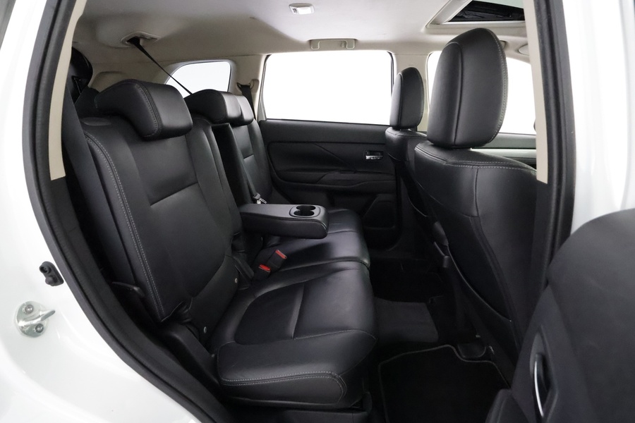 Mitsubishi Outlander PHEV vaihtoauto