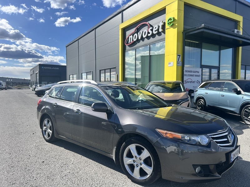 Honda Accord vaihtoauto