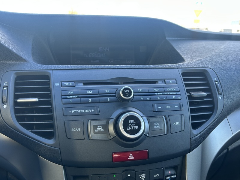 Honda Accord vaihtoauto