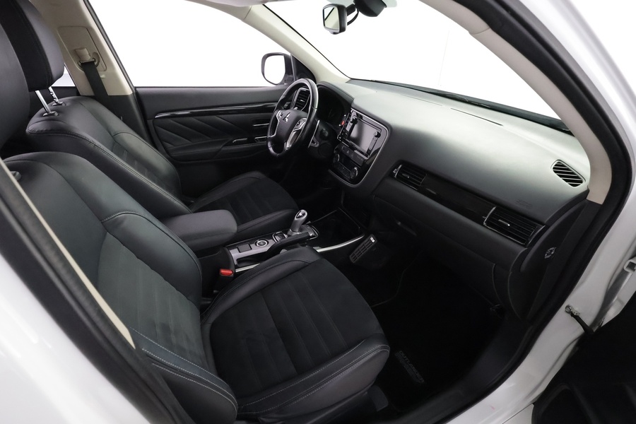 Mitsubishi Outlander vaihtoauto