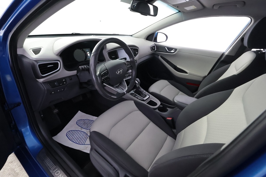 Hyundai IONIQ plug-in vaihtoauto