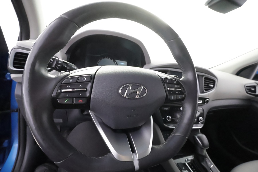 Hyundai IONIQ plug-in vaihtoauto
