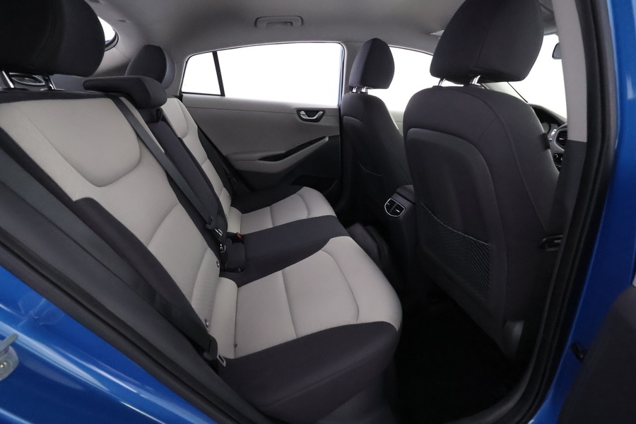 Hyundai IONIQ plug-in vaihtoauto