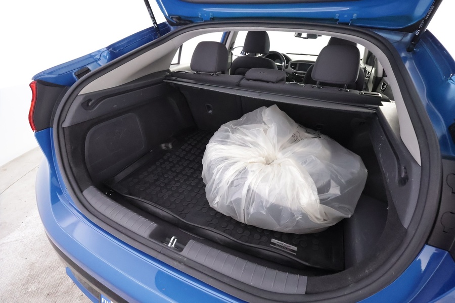 Hyundai IONIQ plug-in vaihtoauto