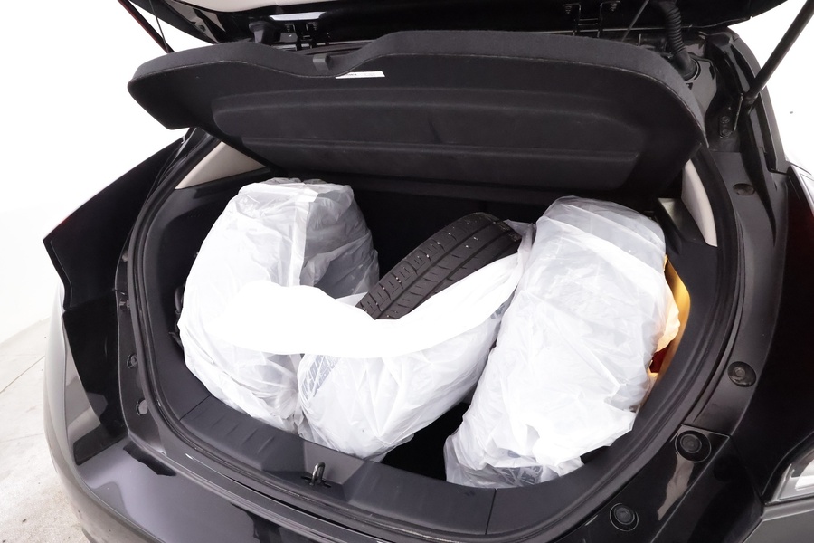 Nissan Leaf vaihtoauto