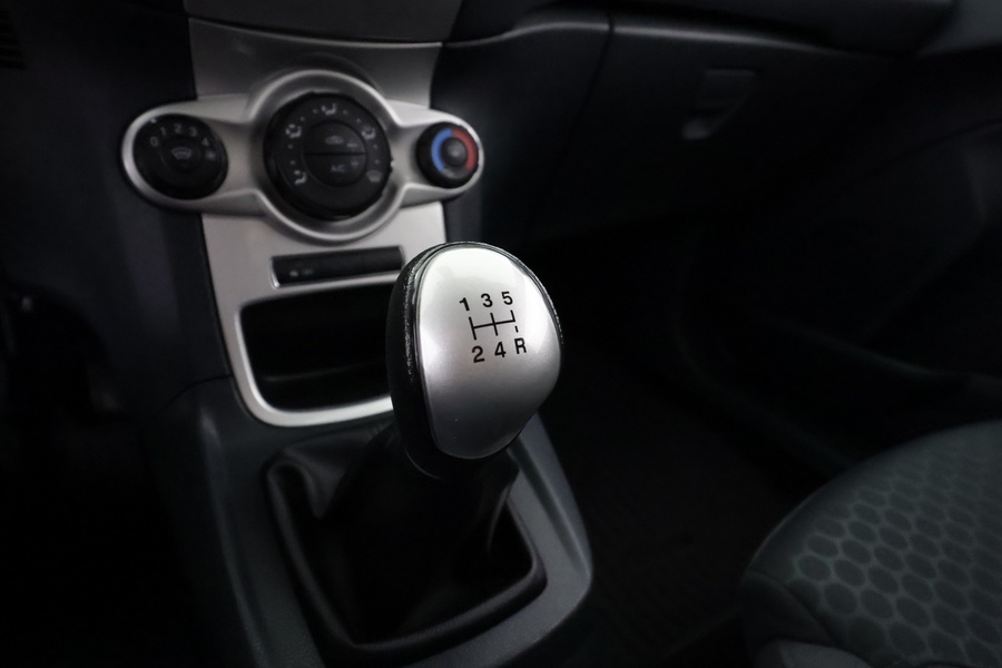 Ford Fiesta Van vaihtoauto