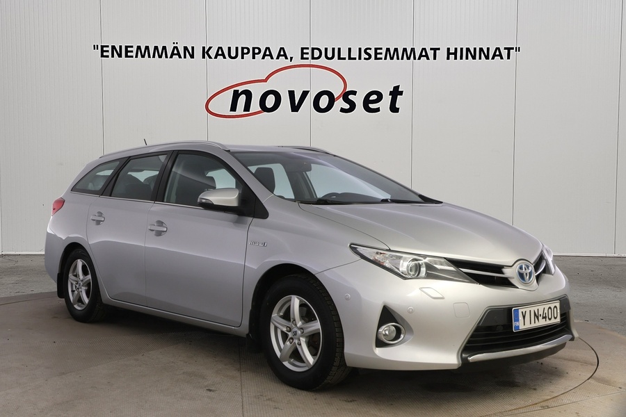 Toyota Auris vaihtoauto