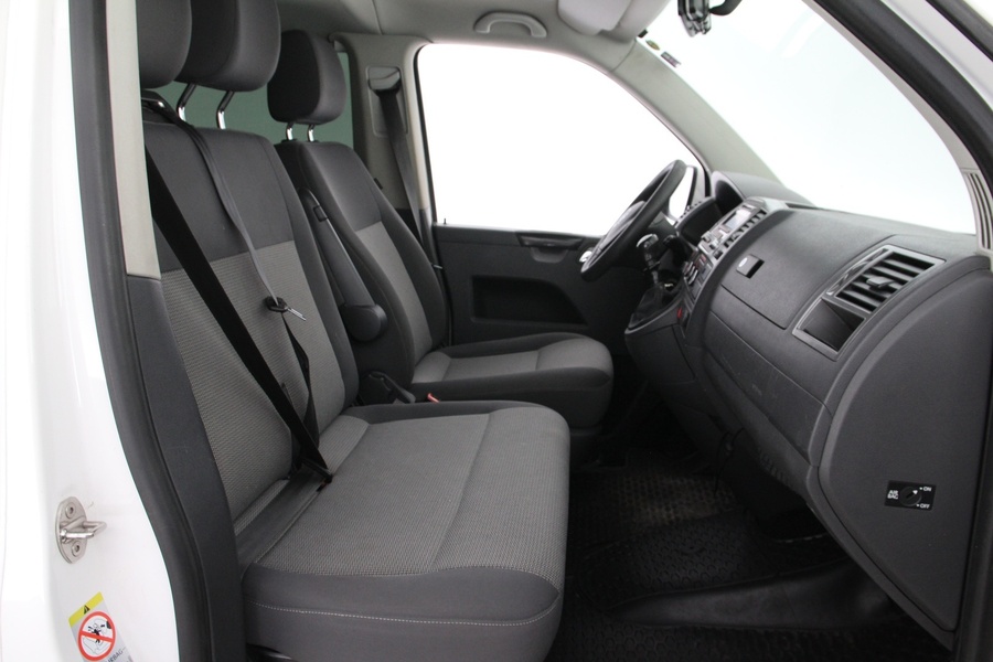 Volkswagen Caravelle vaihtoauto