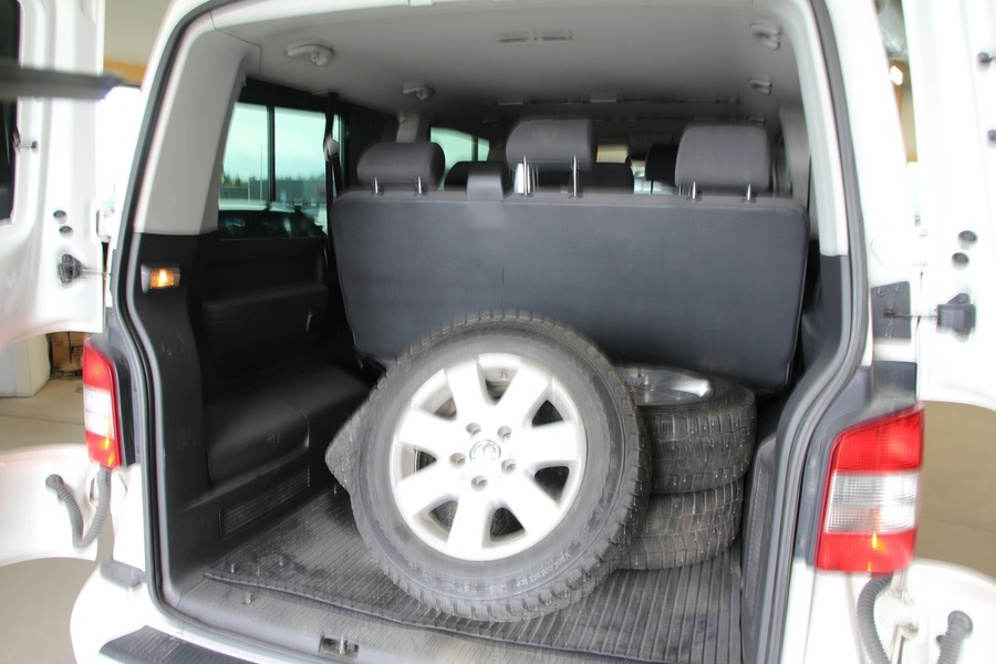 Volkswagen Caravelle vaihtoauto