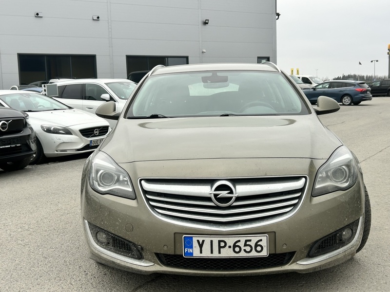Opel Insignia vaihtoauto