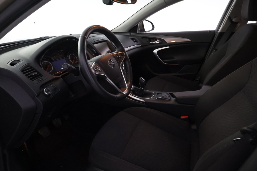 Opel Insignia vaihtoauto