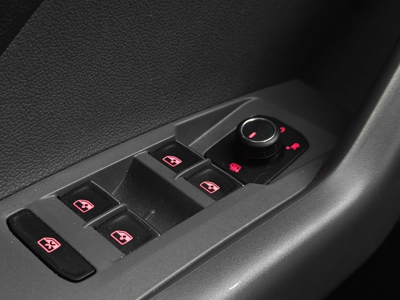 Volkswagen T-Cross vaihtoauto