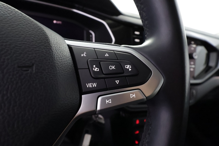 Volkswagen T-Cross vaihtoauto