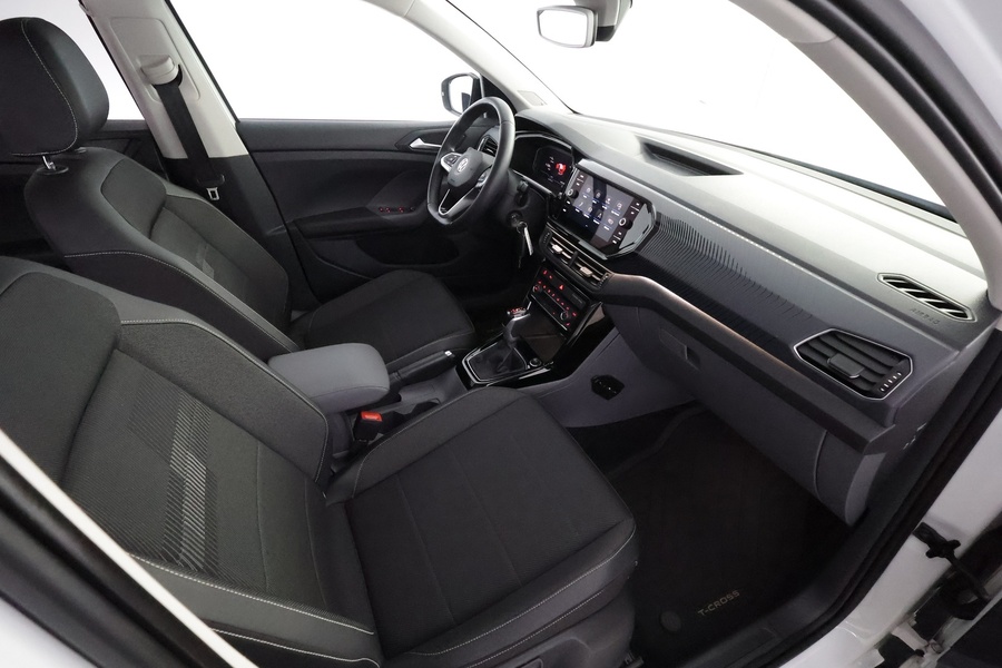 Volkswagen T-Cross vaihtoauto